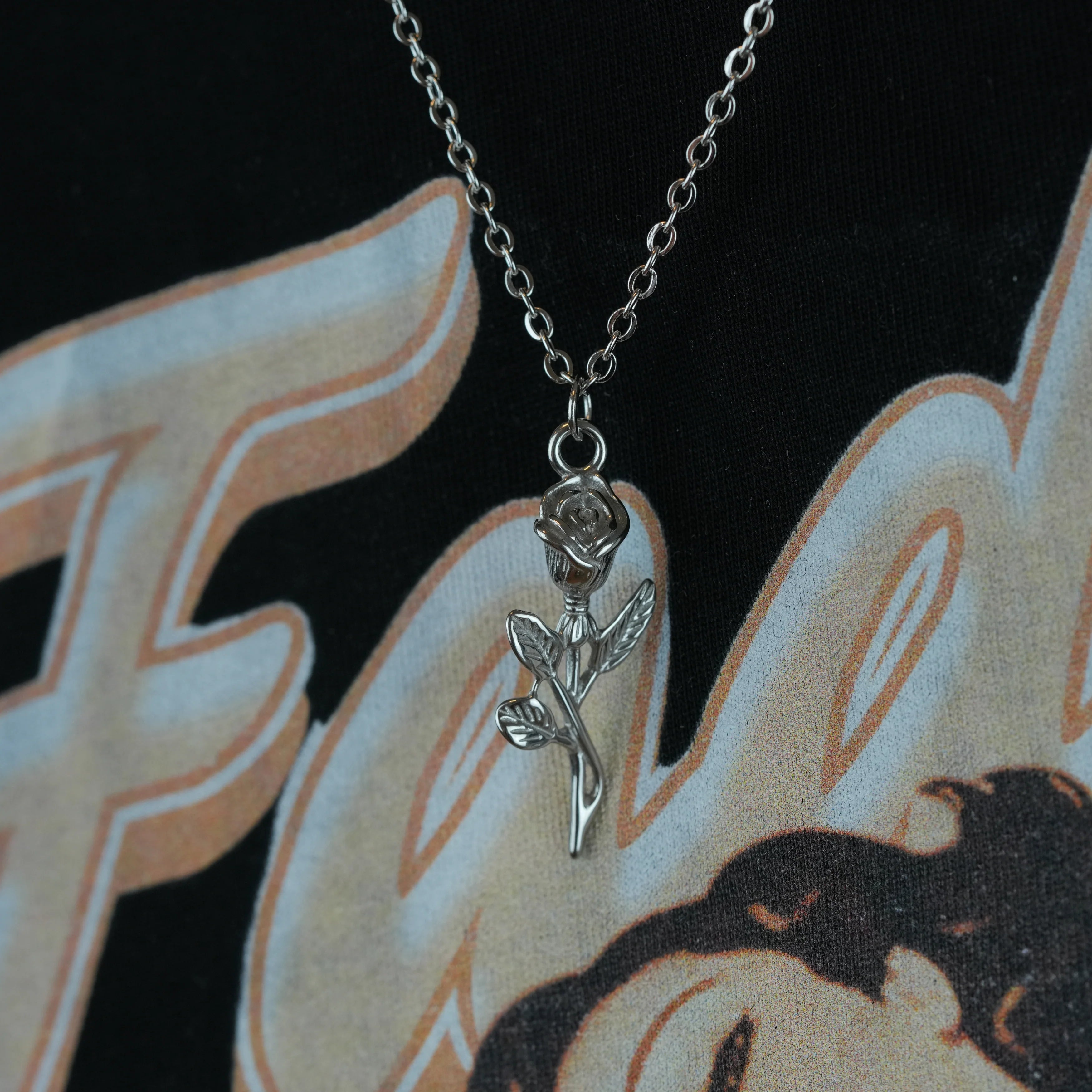 Fleur Necklace – Elegant silver necklace for men