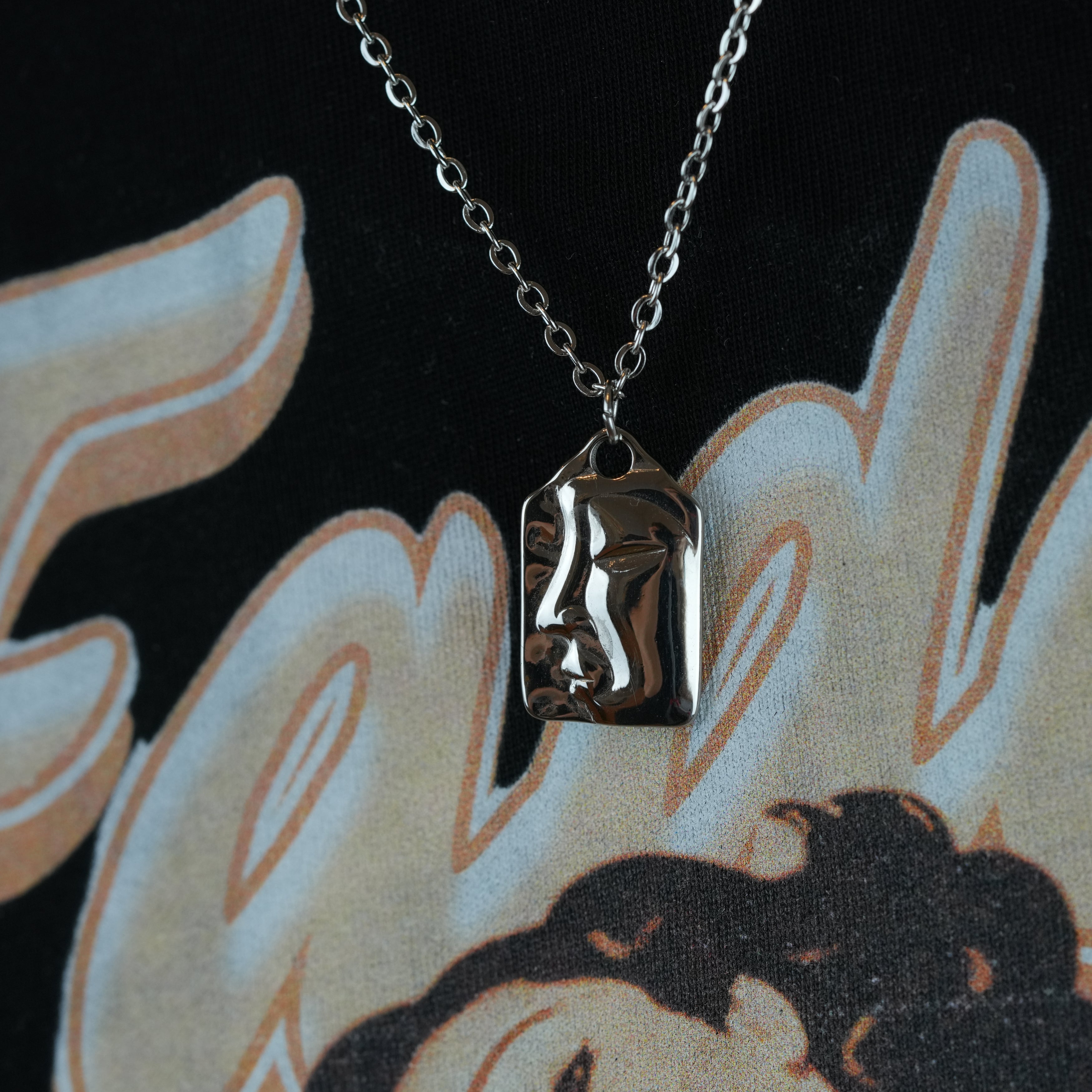 Mask Necklace – Silver-colored statement necklace for men 3 mm
