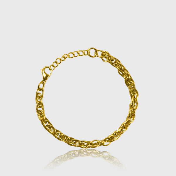 Guldbelagt armbånd med flettede led og karabinlås