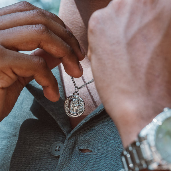 AK-47 ANGEL NECKLACE - GOLD