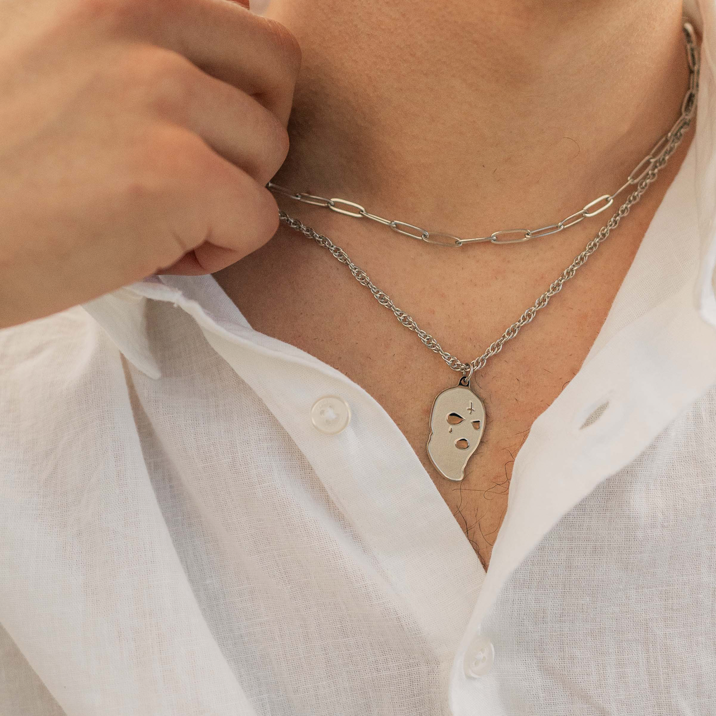 SKI MASK NECKLACE - SILVER
