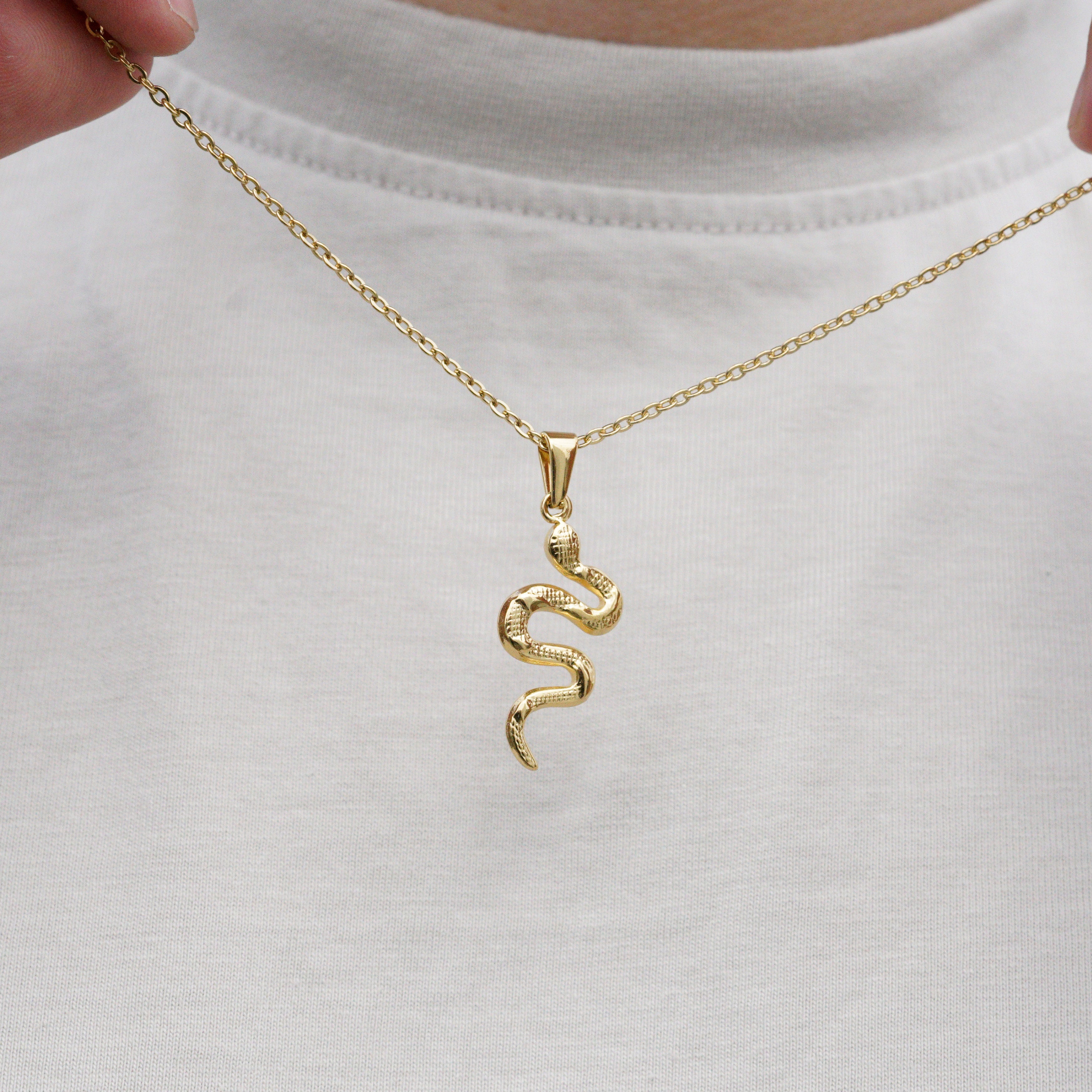 SNAKE NECKLACE - GOLD