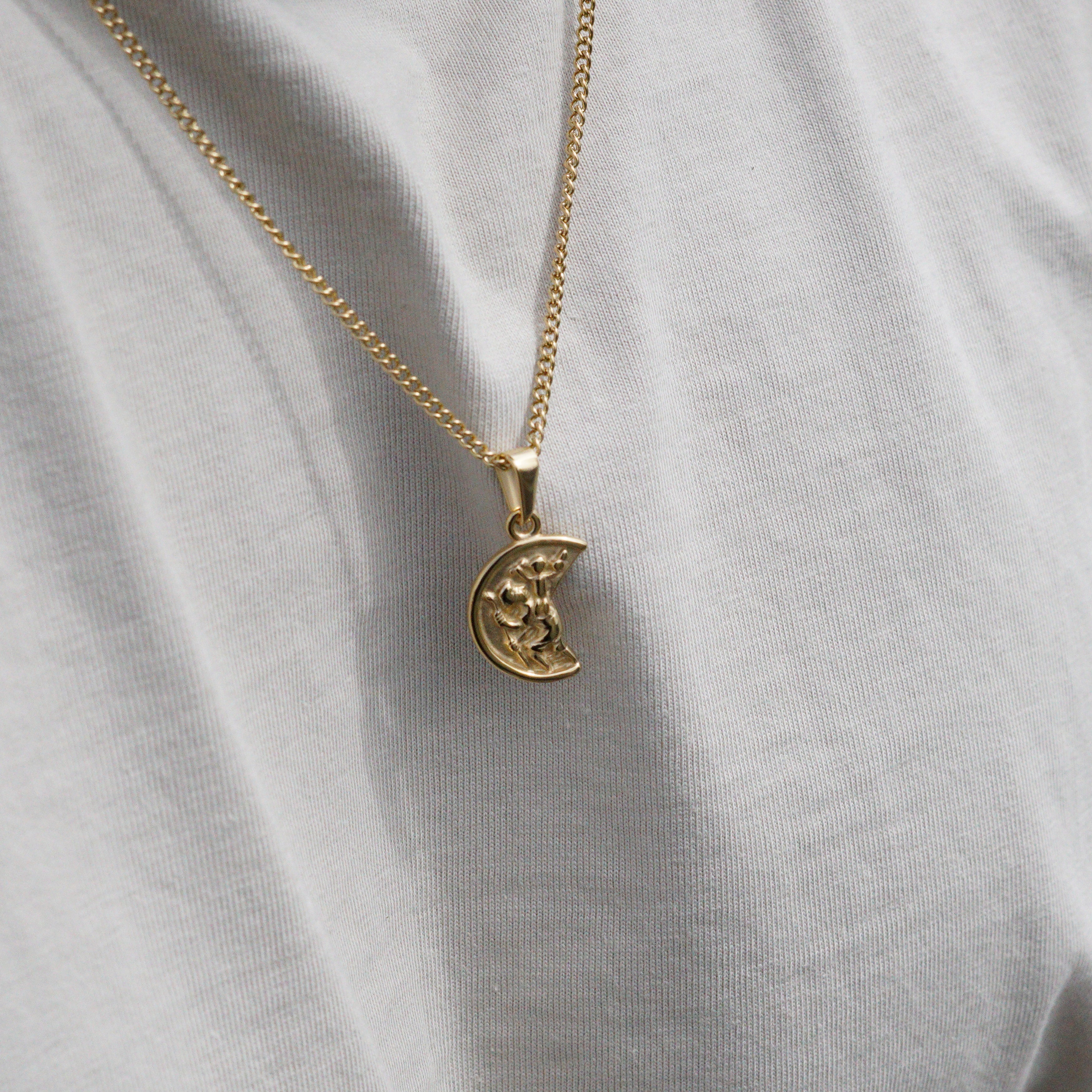 MOON NECKLACE - GOLD