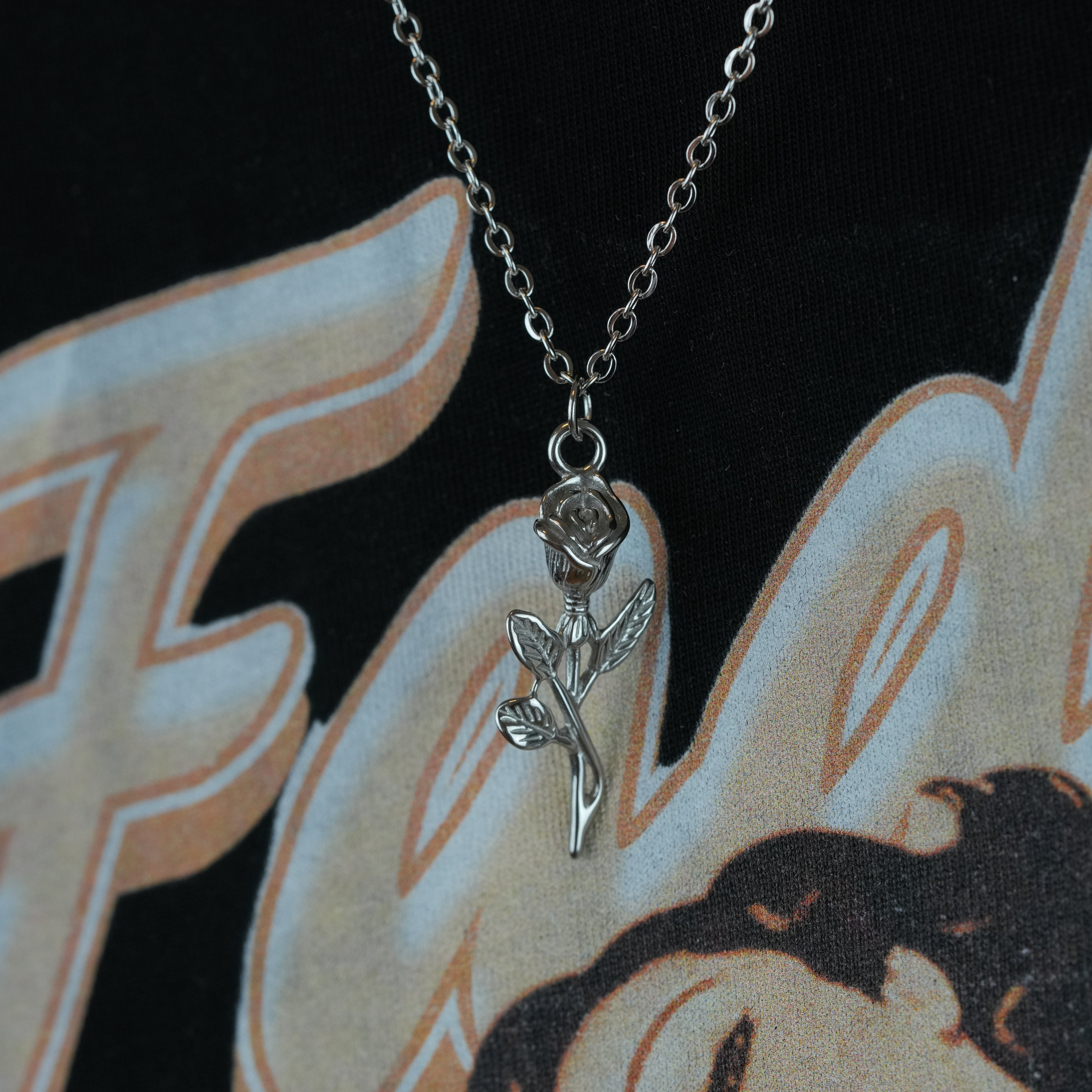 Fleur Necklace – Elegant silver necklace for men