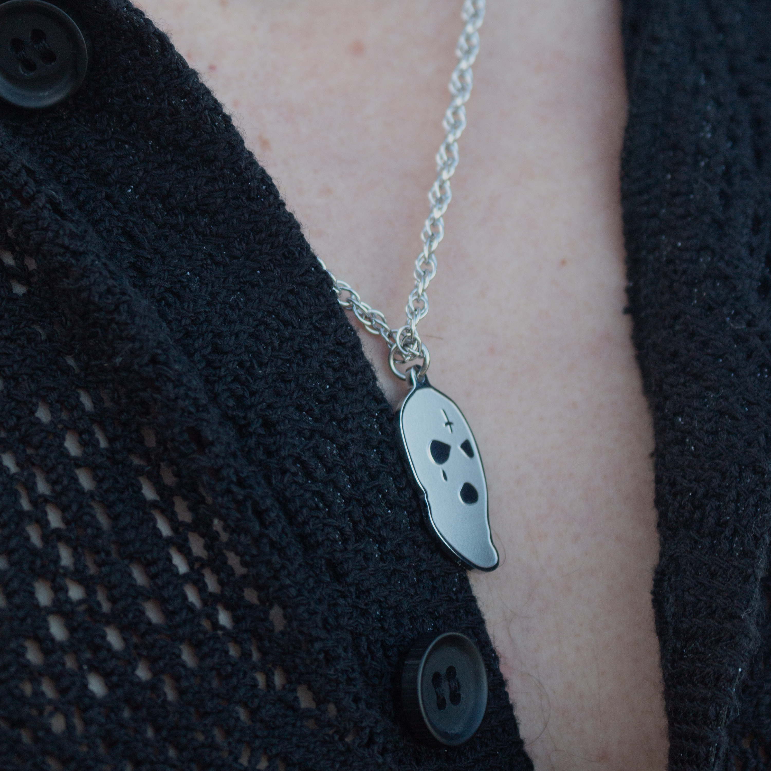 SKI MASK NECKLACE - SILVER